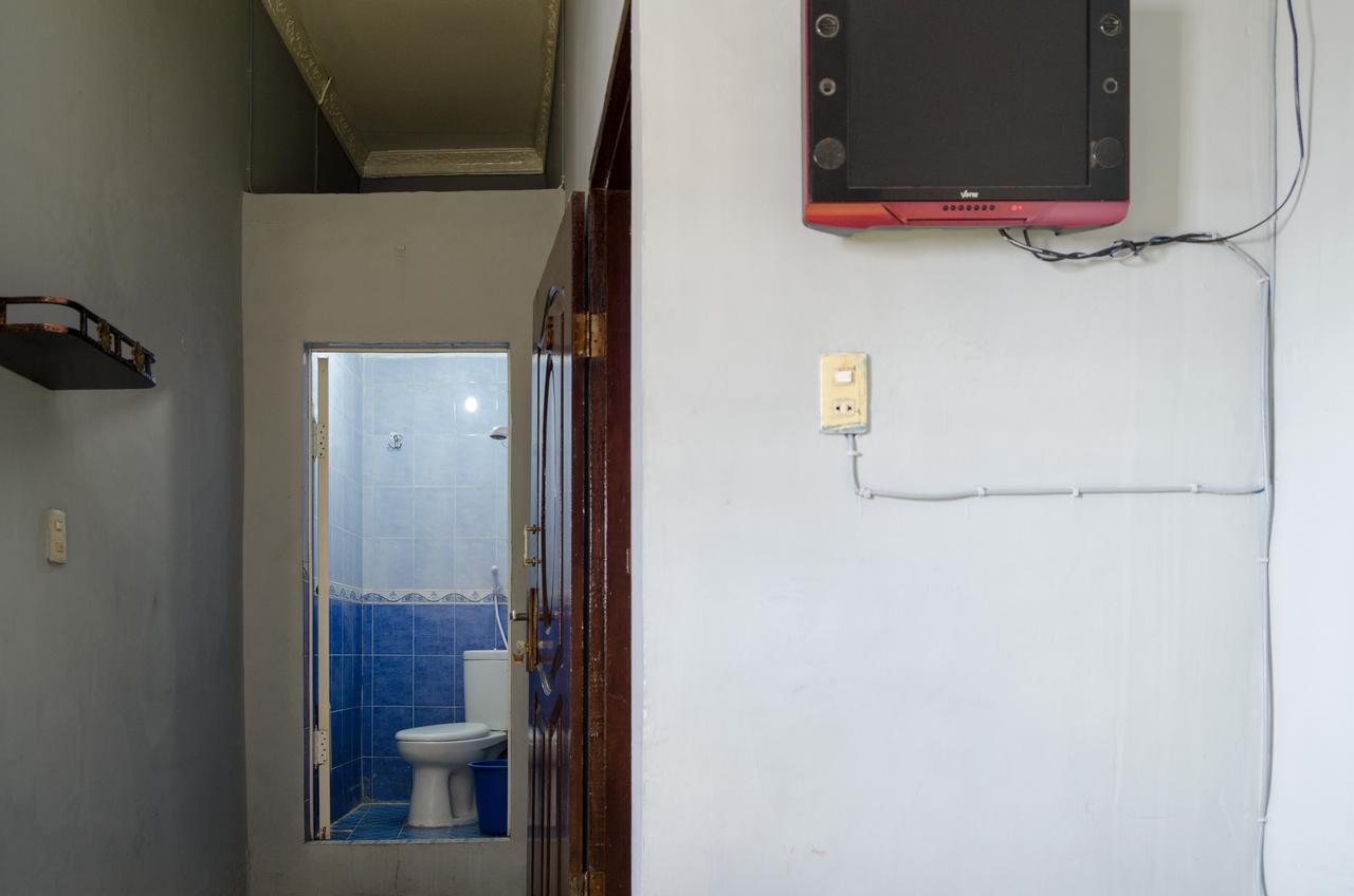 Pondok Wisata Angel Guest House Medan Exterior photo
